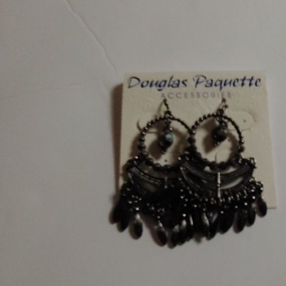 Douglas Paquette black Earrings. Sale - Picture 2 of 3